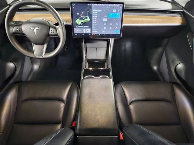 Used 2021 Tesla Model Y Long Range AWD/4WD image 18