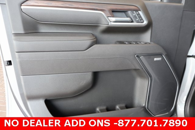 New 2025 GMC Sierra 2500 SLT w/ SLT Premium Package image 11