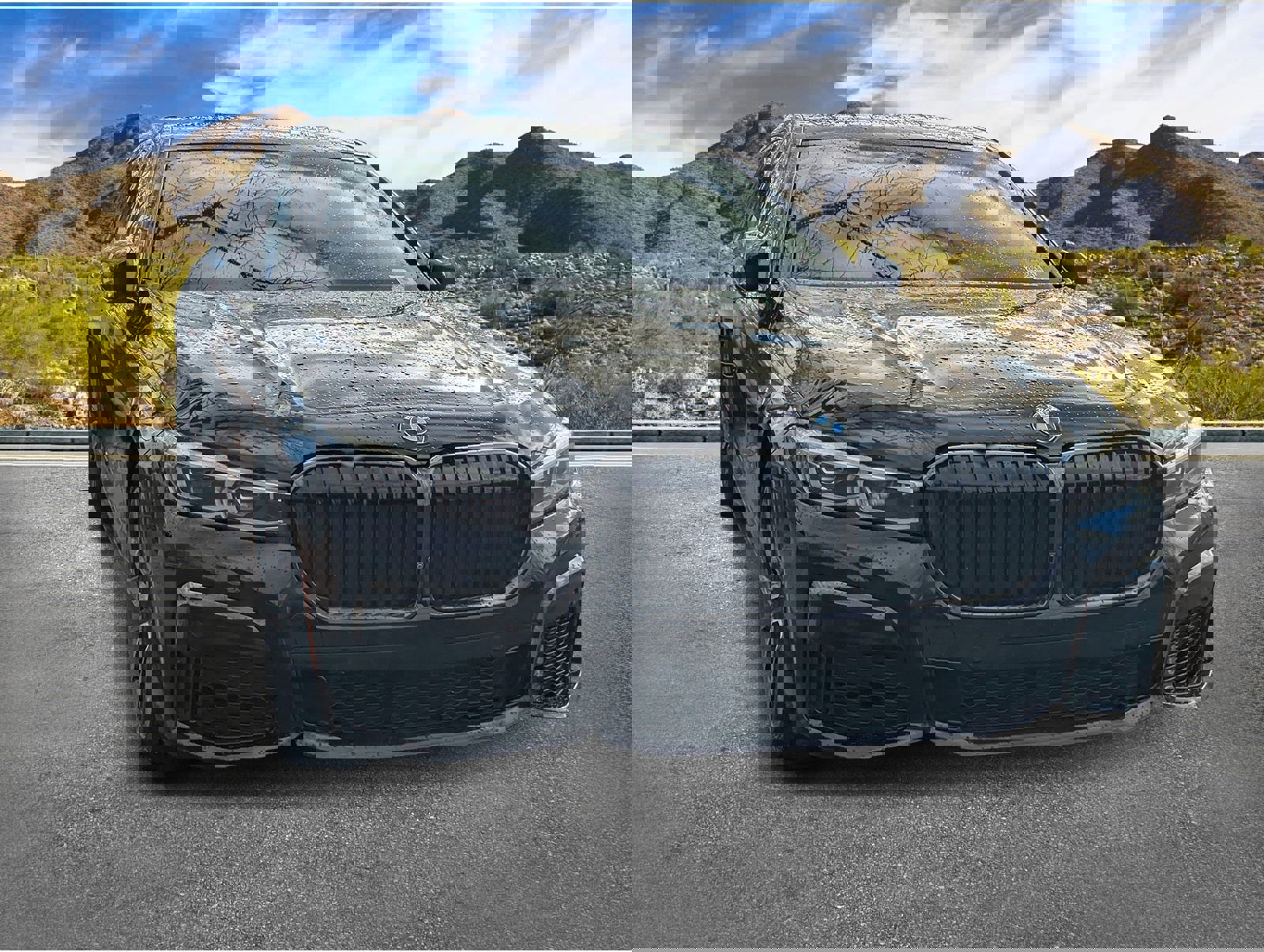 Used 2021 BMW 740i w/ M Sport Package image 3