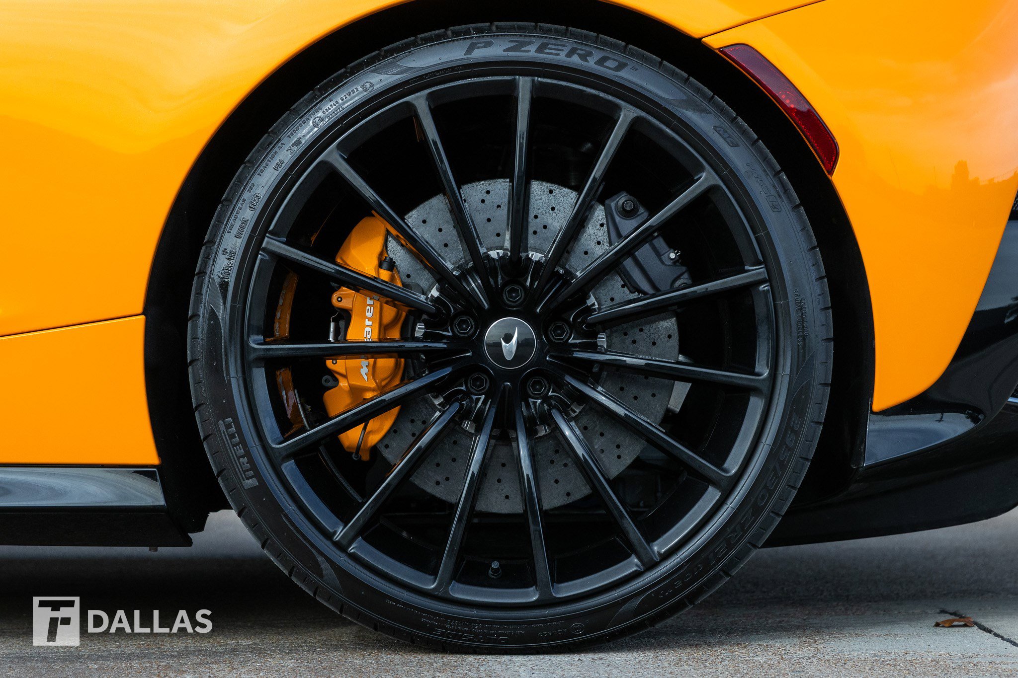 Used 2023 McLaren GT image 9