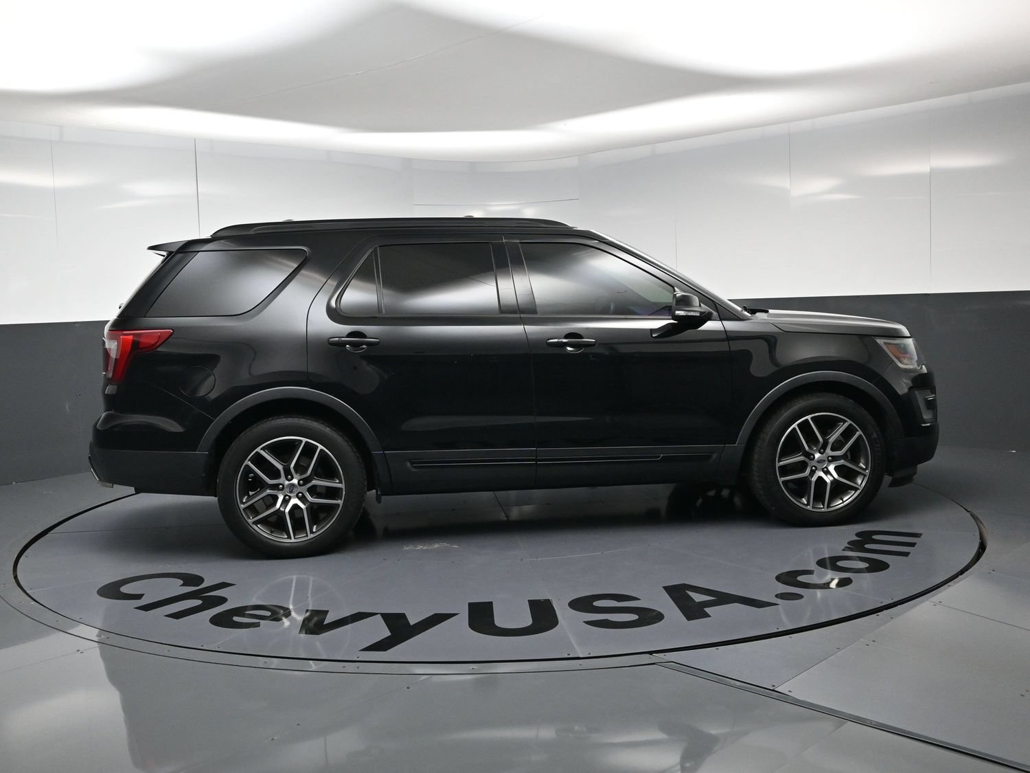 Used 2017 Ford Explorer Sport w/ Equipment Group 401A AWD/4WD image 10