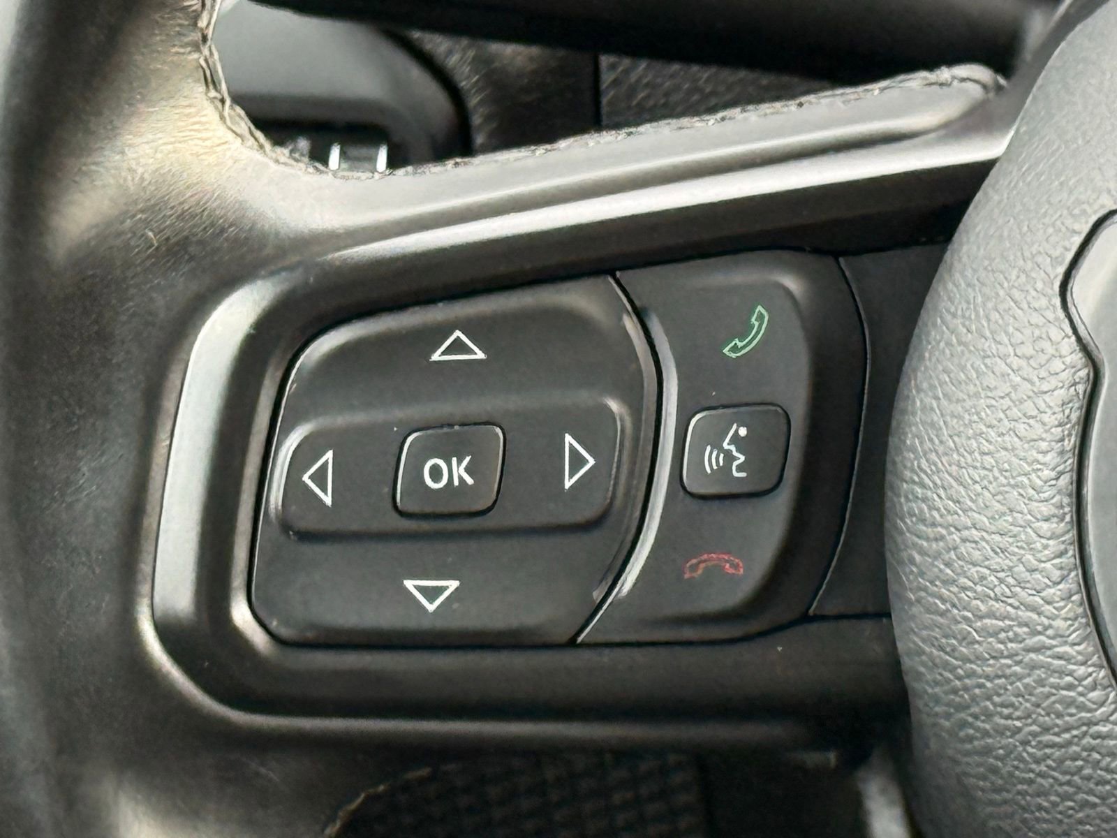 Used 2022 Jeep Gladiator Sport AWD/4WD image 24