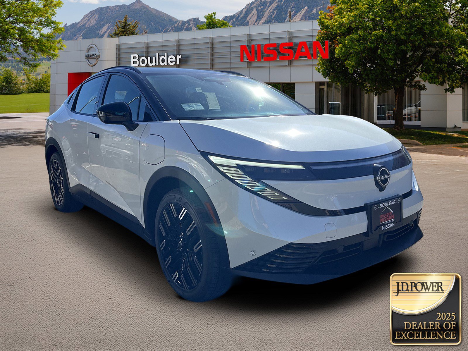 New 2026 Nissan Leaf Platinum+ w/ Cargo Package (Platinum+)