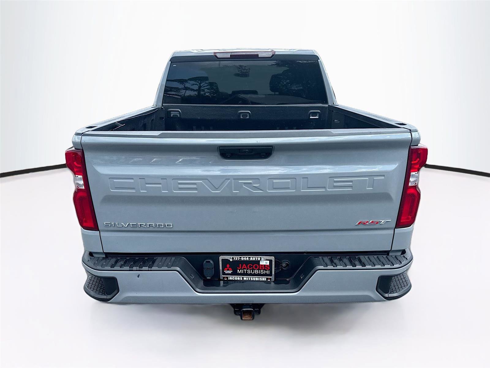 Used 2024 Chevrolet Silverado 1500 RST RWD image 4