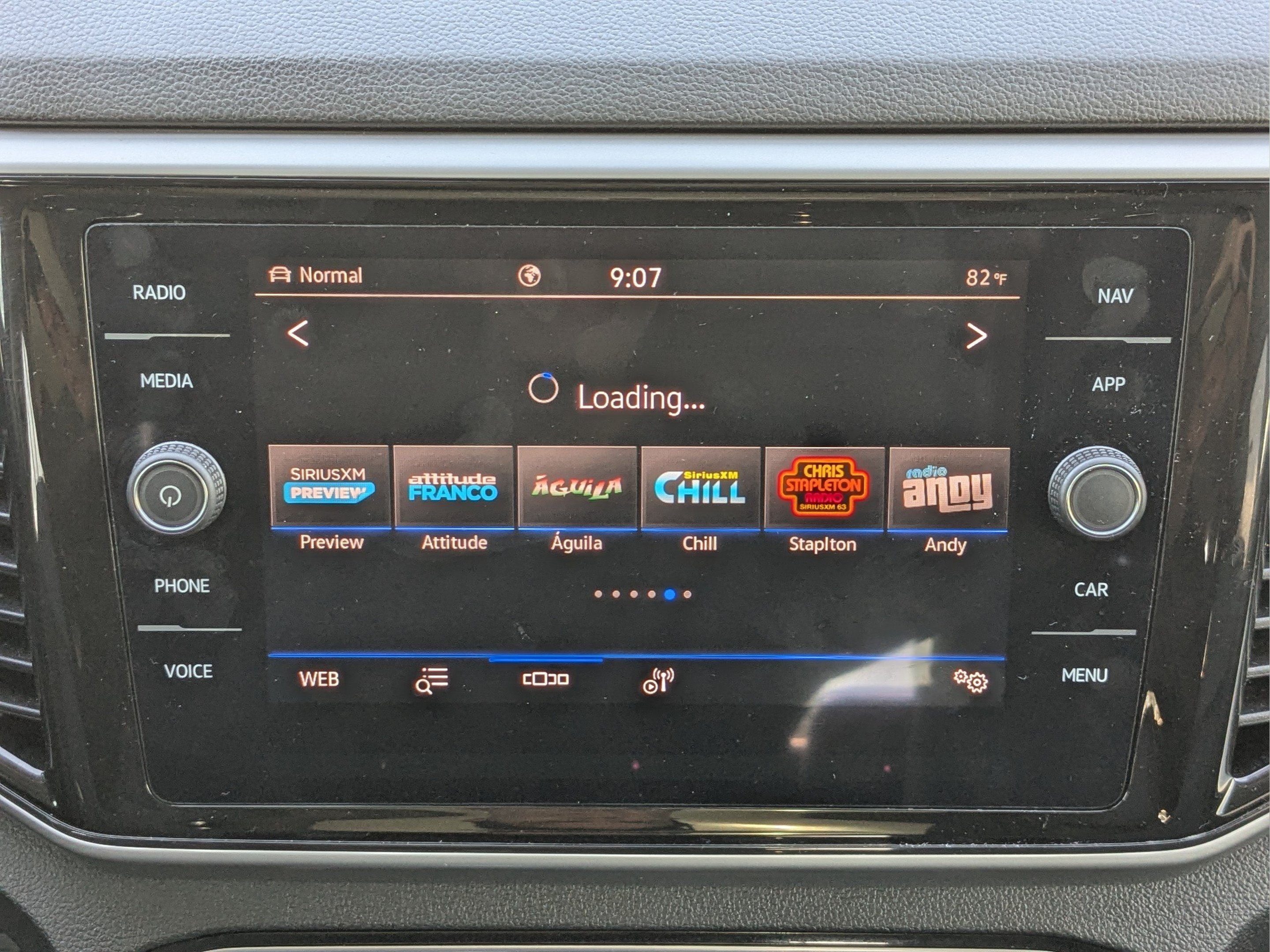 Used 2023 Volkswagen Atlas SEL R-Line AWD/4WD image 27