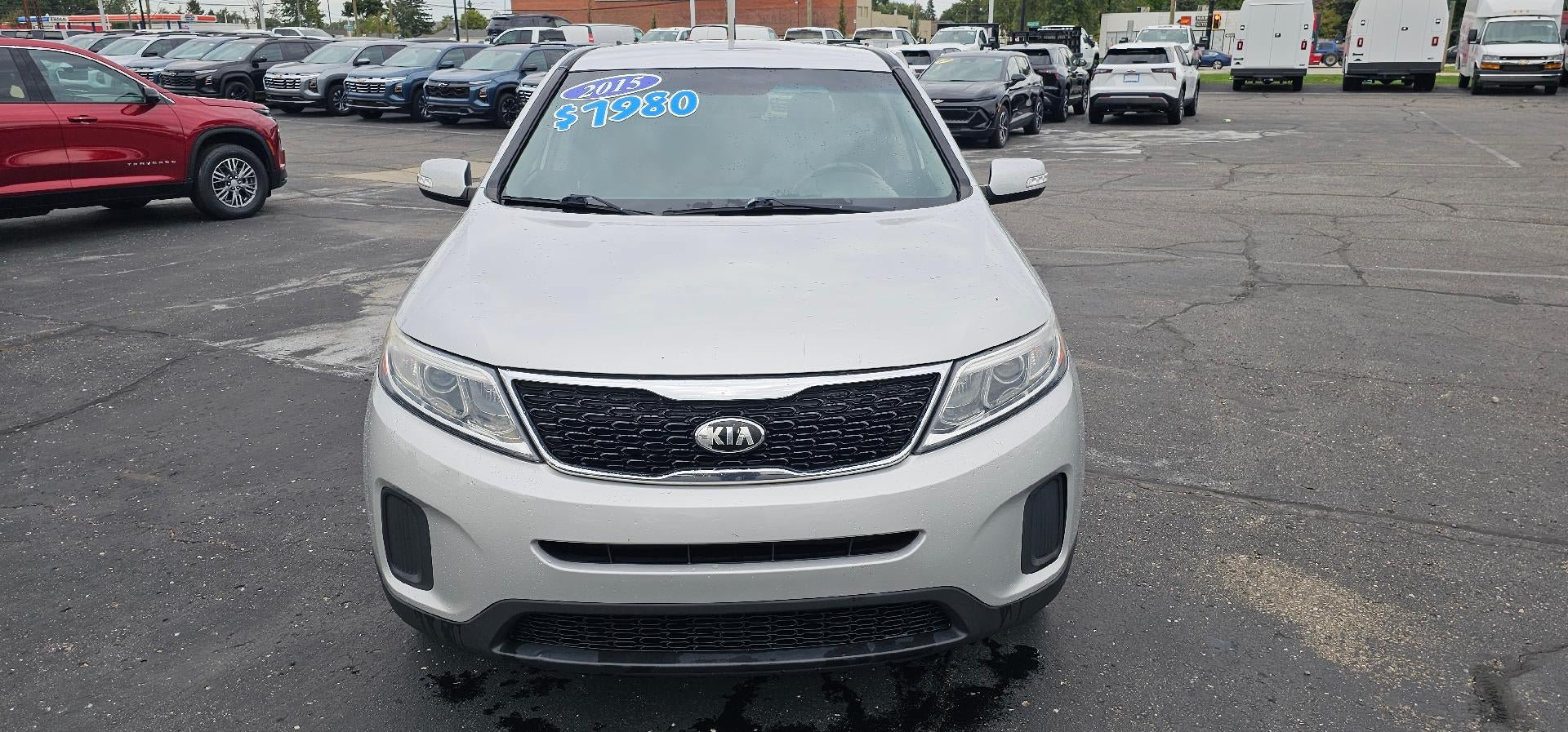Used 2015 Kia Sorento LX FWD image 2