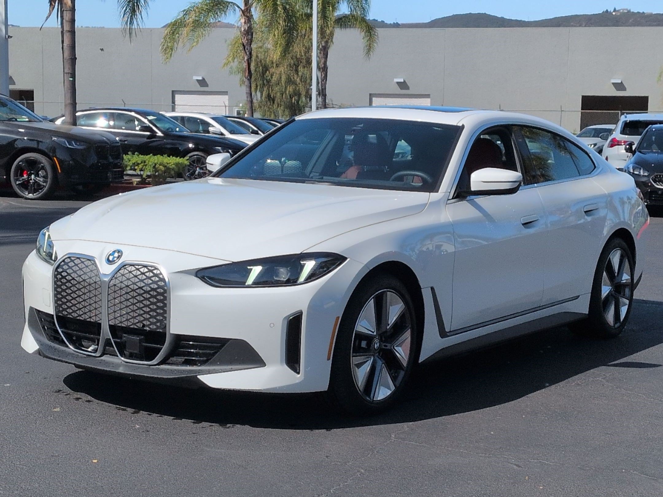 Certified 2025 BMW i4 eDrive40 w/ Premium Package RWD image 5