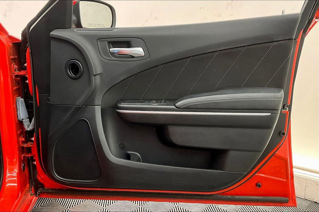 Used 2022 Dodge Charger SXT RWD image 26