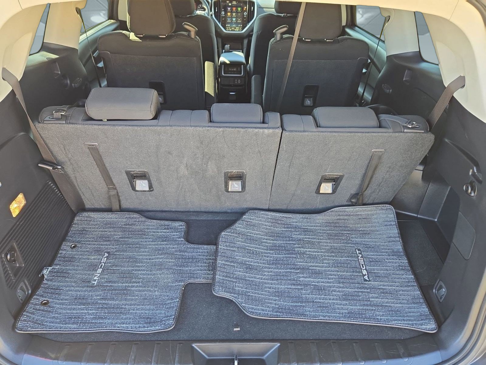 Used 2024 Subaru Ascent Premium w/ Convenience Package image 27