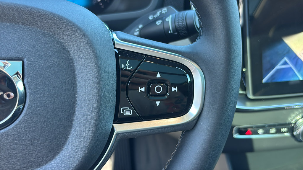 New 2027 Volvo XC90 B6 Plus AWD/4WD image 19