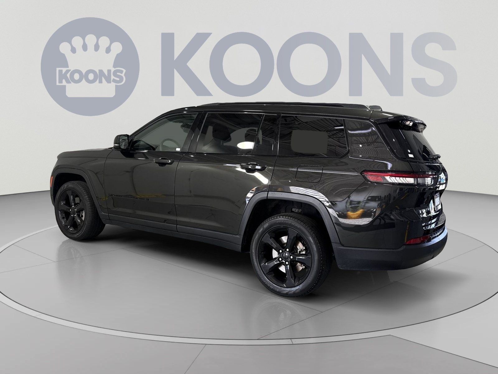 Used 2024 Jeep Grand Cherokee L Limited w/ Black Appearance Package AWD/4WD image 8