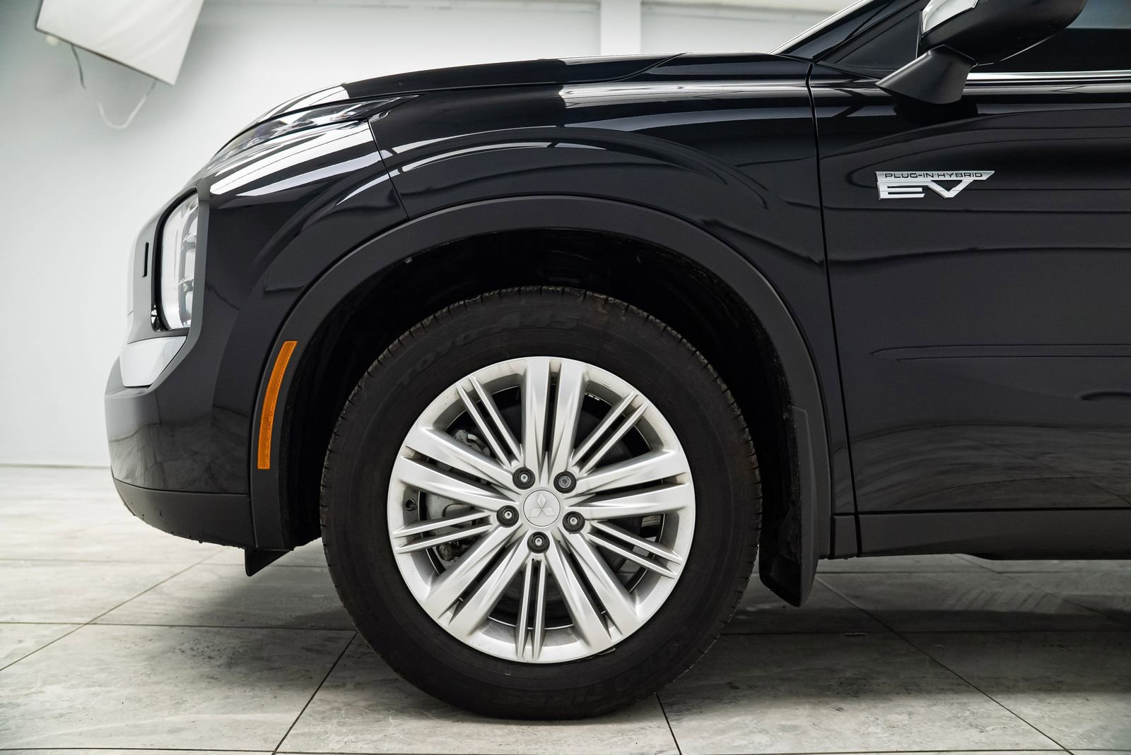 New 2026 Mitsubishi Outlander ES image 18