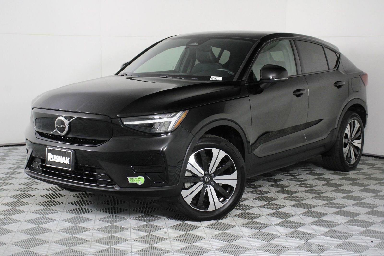 Certified 2023 Volvo C40 Recharge Core AWD/4WD image 3