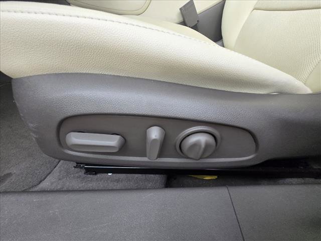 Used 2020 Chevrolet Malibu Premier FWD image 18