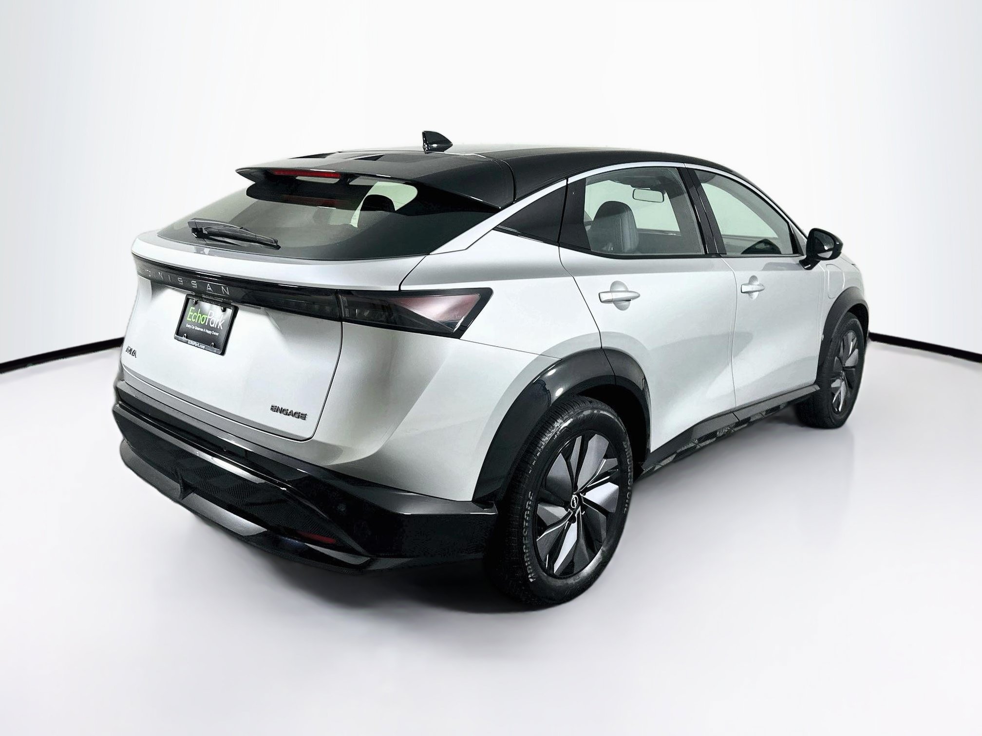 Used 2023 Nissan Ariya FWD image 9