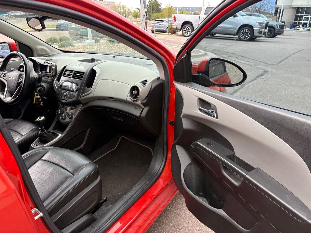 Used 2012 Chevrolet Sonic LTZ FWD image 27