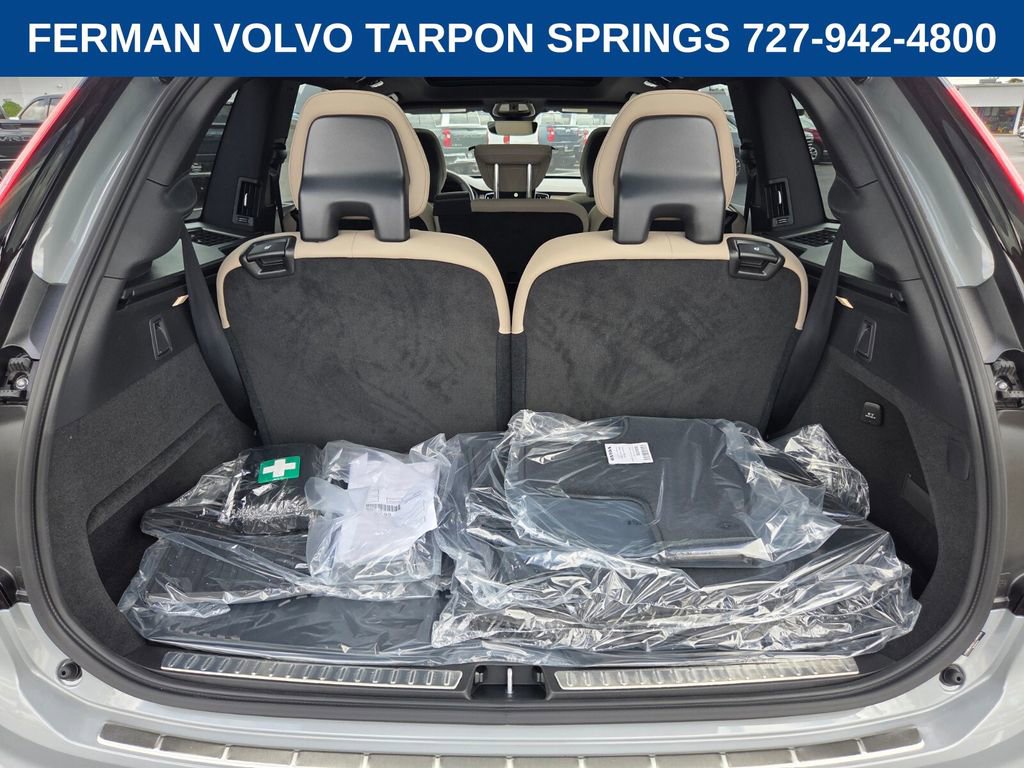 New 2026 Volvo XC90 B6 Plus w/ Protection Package Premier image 18