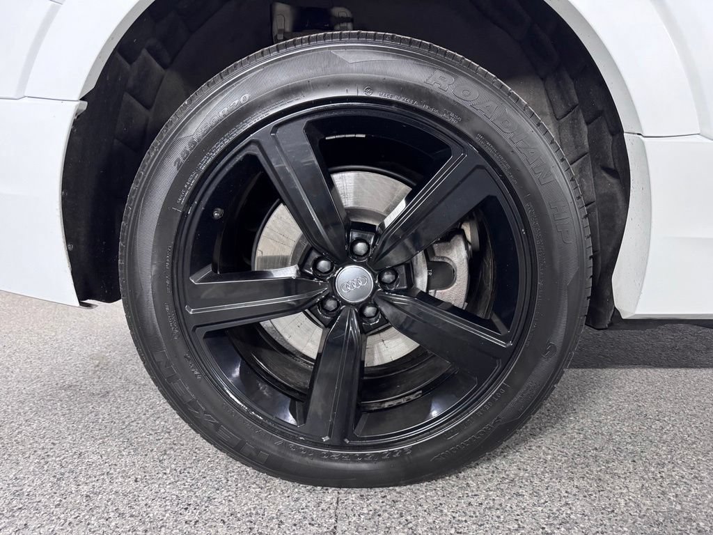 Used 2019 Audi e-tron Premium Plus w/ Cold Weather Package AWD/4WD image 7