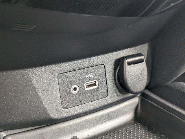 Used 2019 Nissan Rogue S AWD/4WD image 27