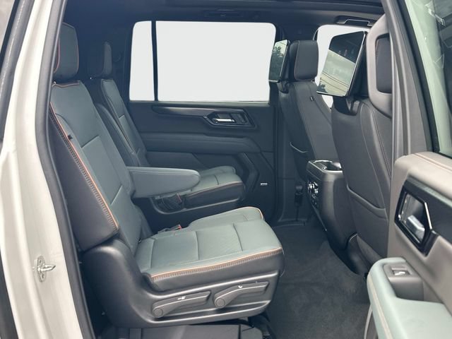 Used 2025 GMC Yukon XL AT4 w/ AT4 Premium Plus Package AWD/4WD image 21