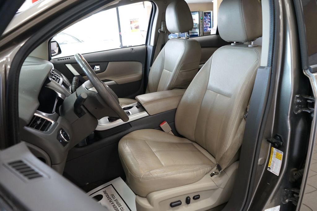 Used 2014 Ford Edge SEL w/ Equipment Group 204A image 2