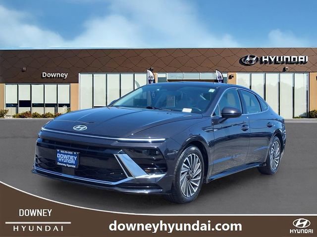 Certified 2025 Hyundai Sonata SEL FWD image 1