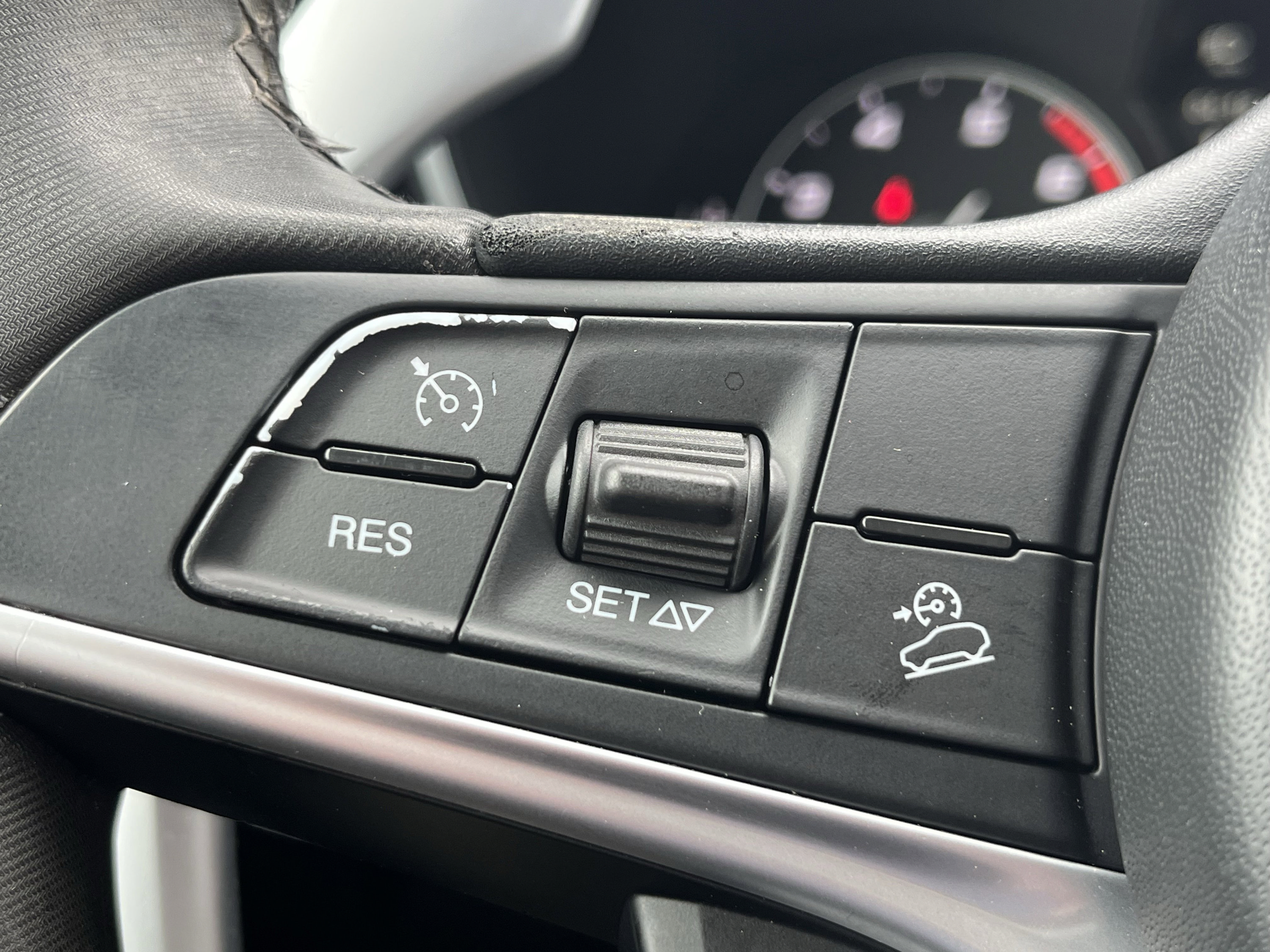 Used 2018 Alfa Romeo Stelvio Ti Sport AWD/4WD image 19