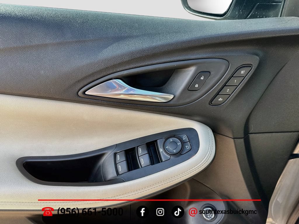 Used 2023 Buick Encore GX Essence w/ Experience Buick Package FWD image 10