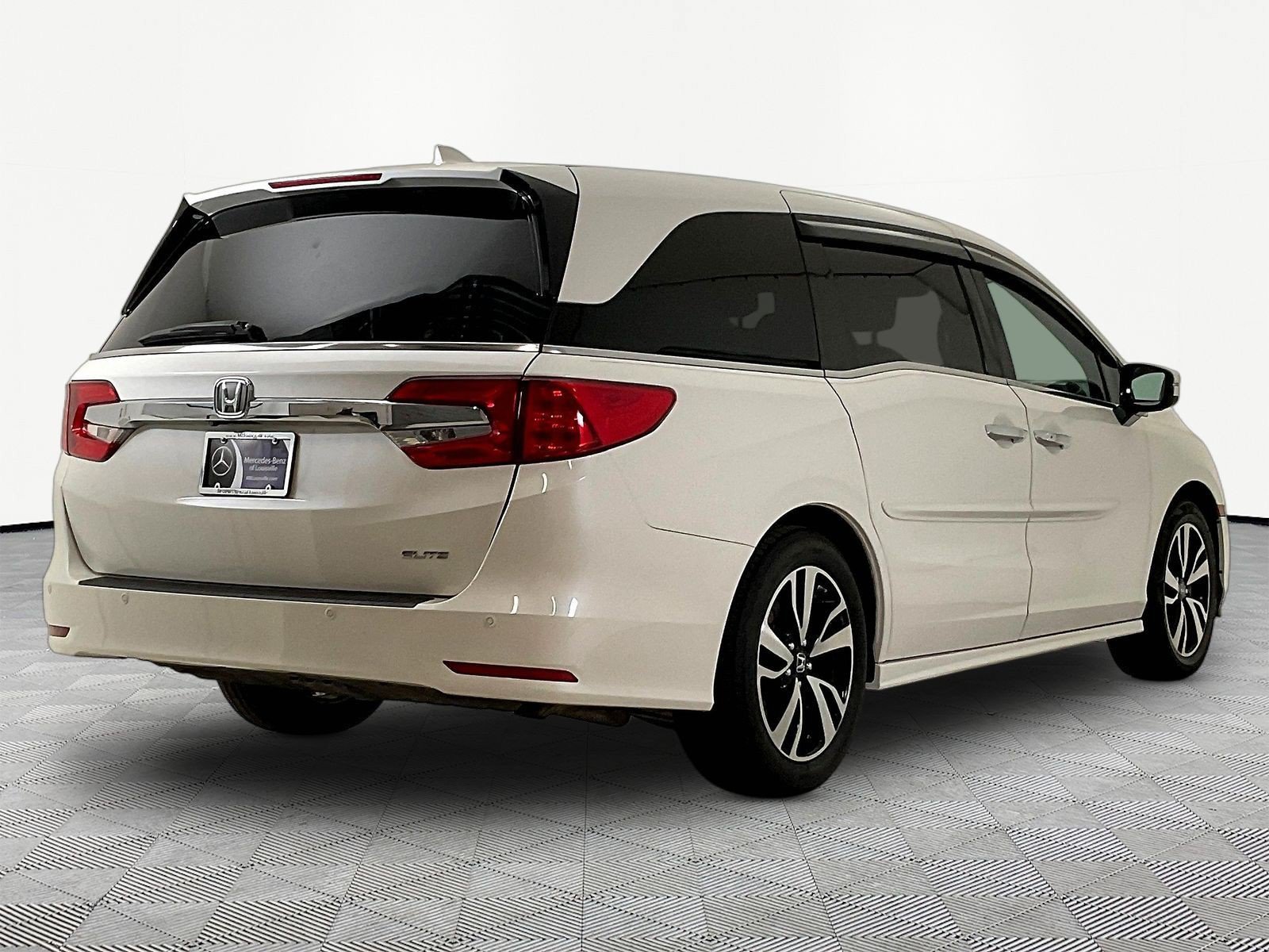 Used 2019 Honda Odyssey Elite image 6