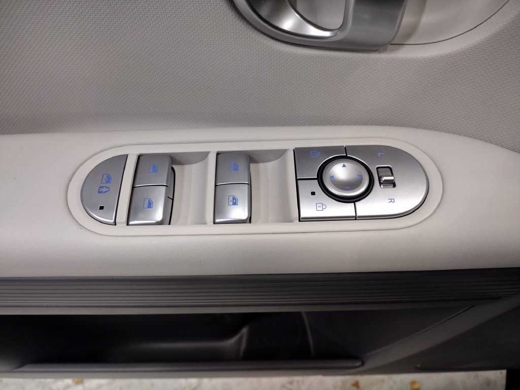 Certified 2024 Hyundai Ioniq 5 SEL AWD/4WD image 21