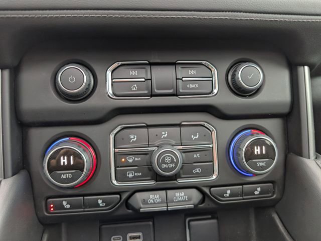 Used 2022 Chevrolet Suburban LT image 14