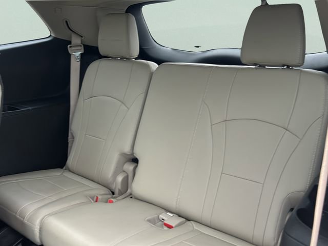 Used 2019 Buick Enclave Essence image 19