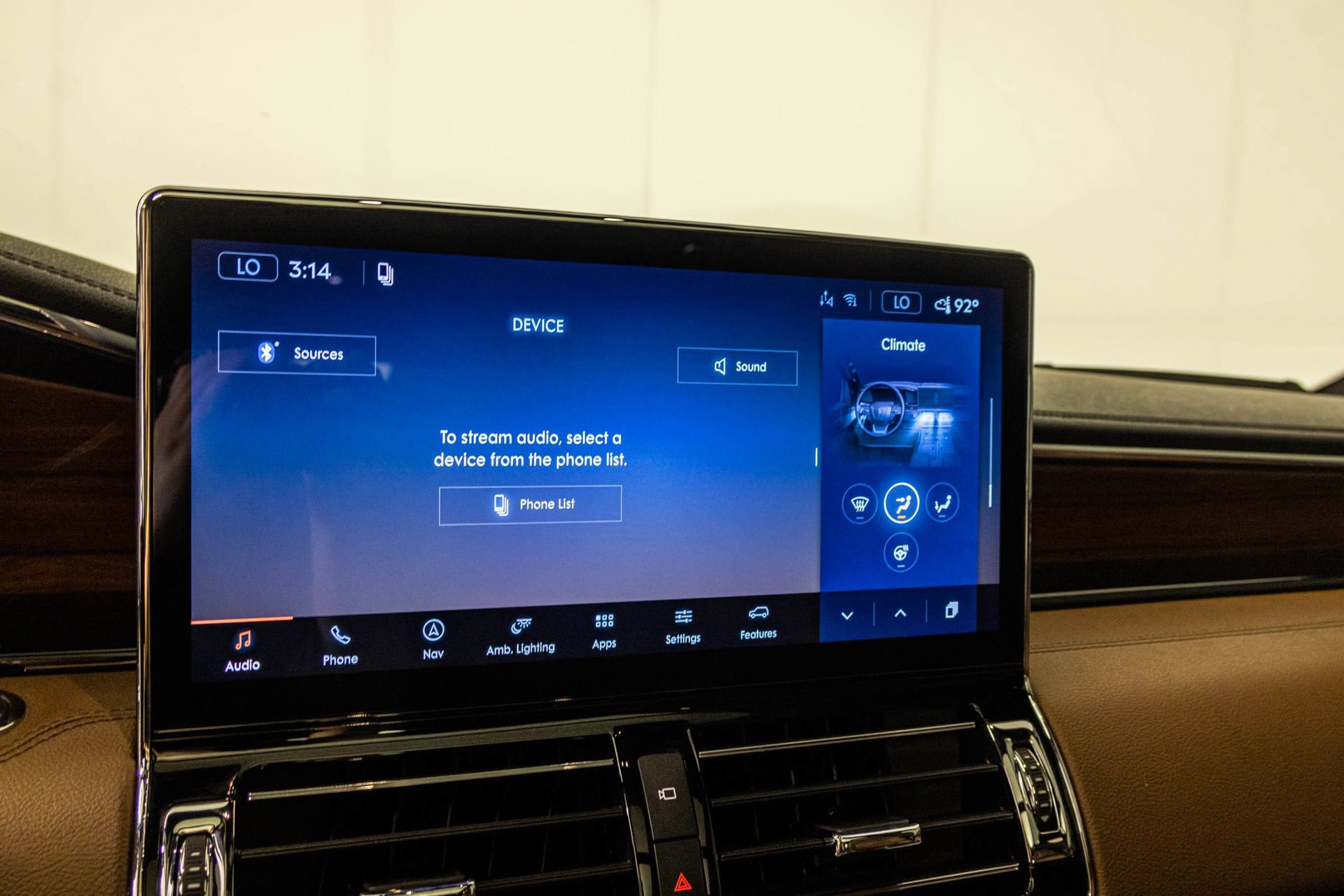 Used 2024 Lincoln Navigator Reserve w/ Monochromatic Package AWD/4WD image 30