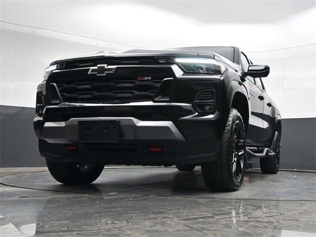 Used 2024 Chevrolet Colorado Z71 w/ Z71 Convenience Package 2 image 29