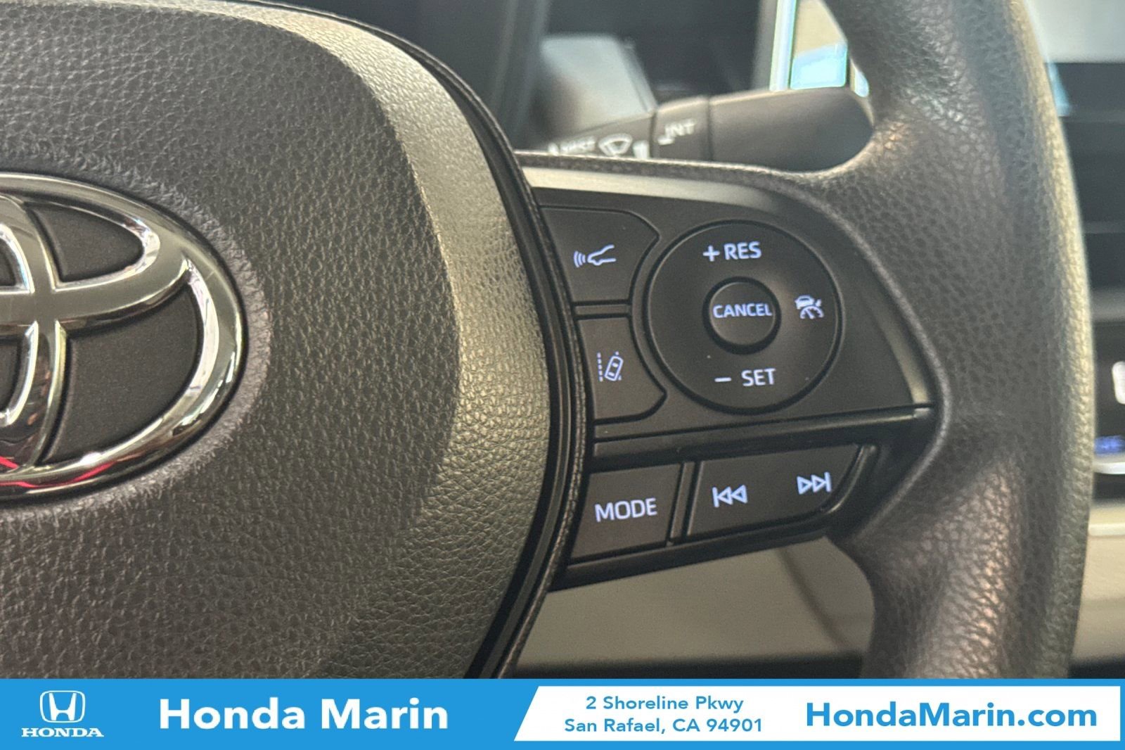 Used 2020 Toyota Corolla LE FWD image 30