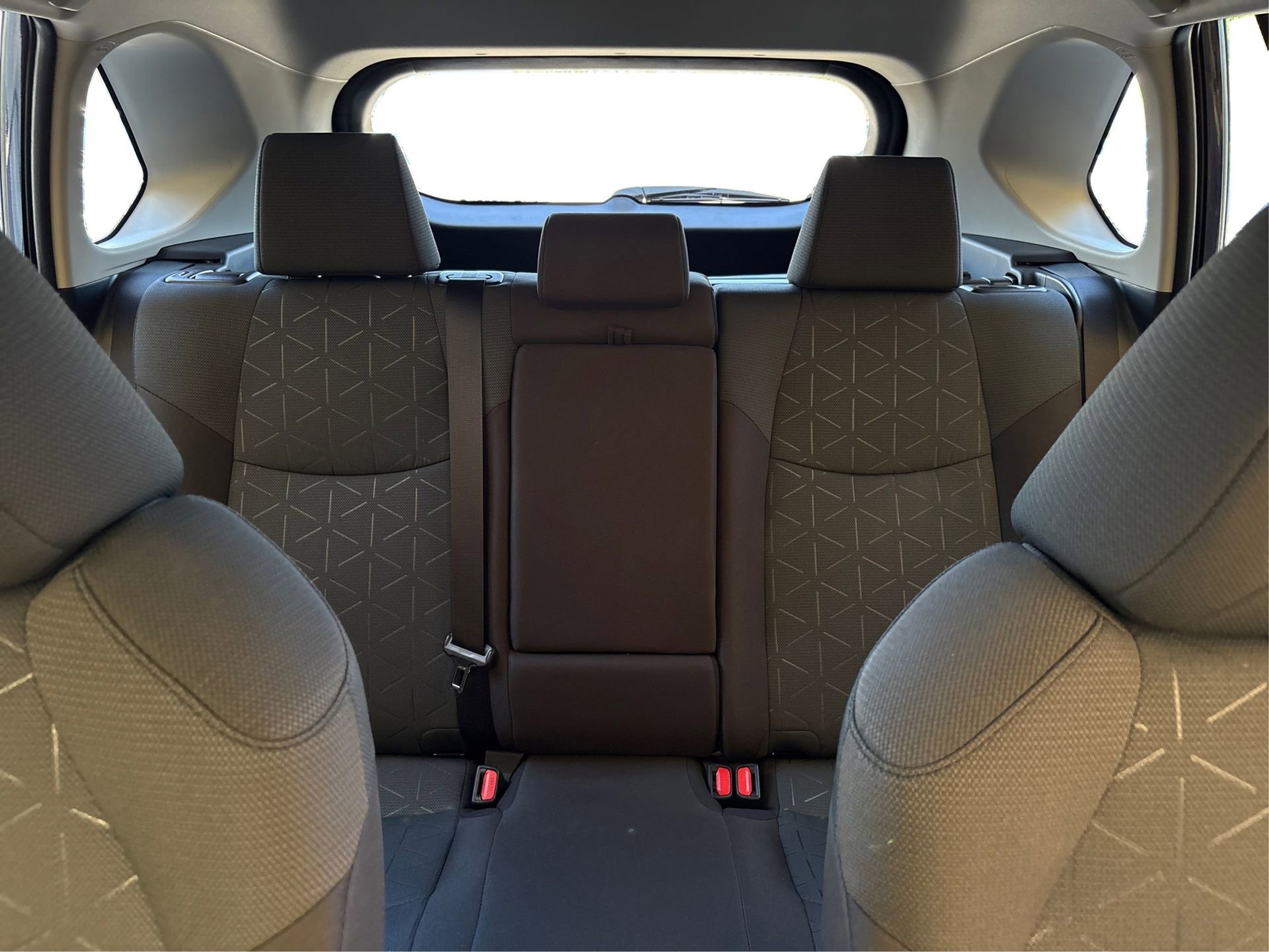 Used 2025 Toyota RAV4 XLE w/ Convenience Package FWD image 17