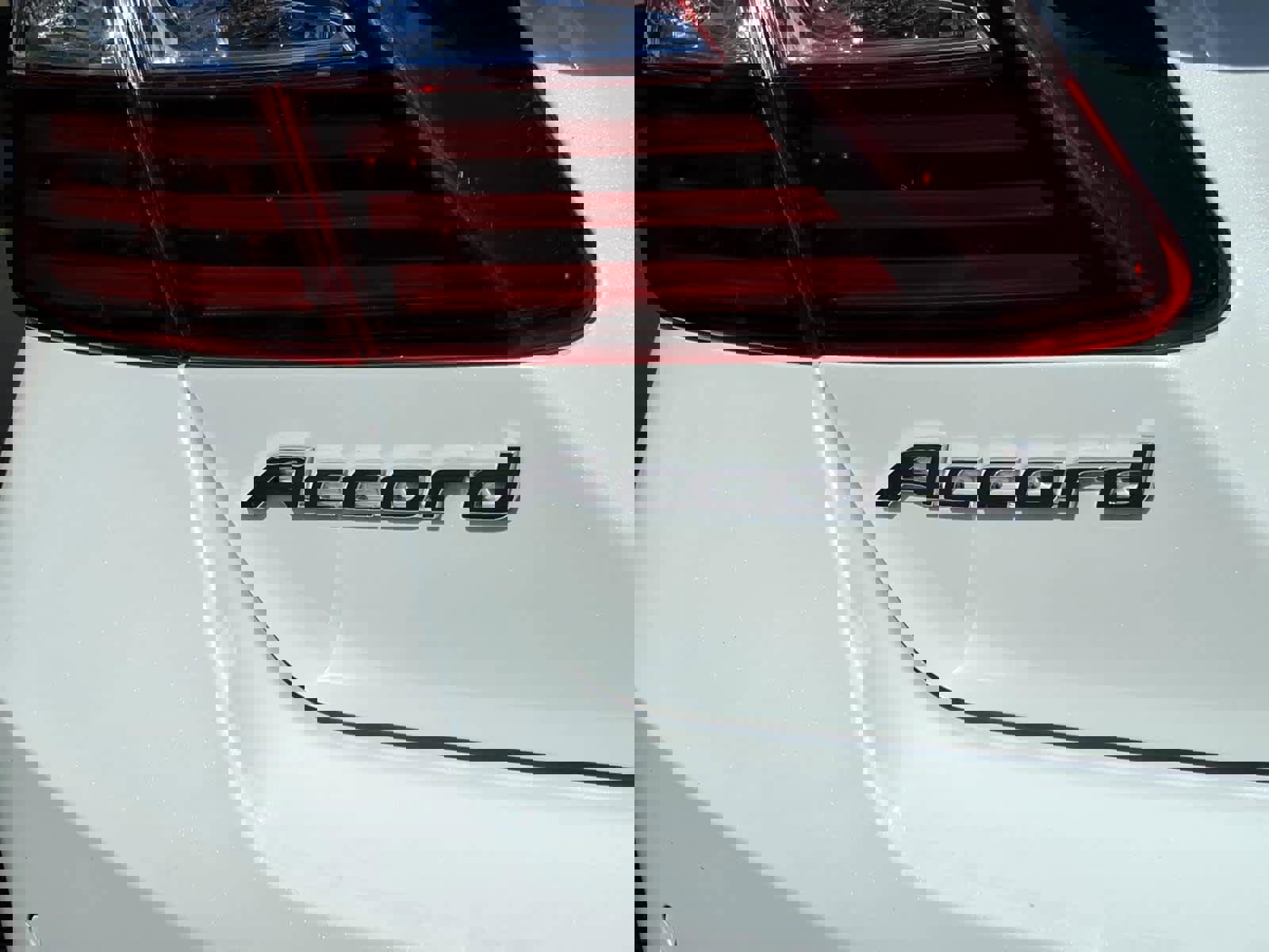 Used 2017 Honda Accord Touring image 14