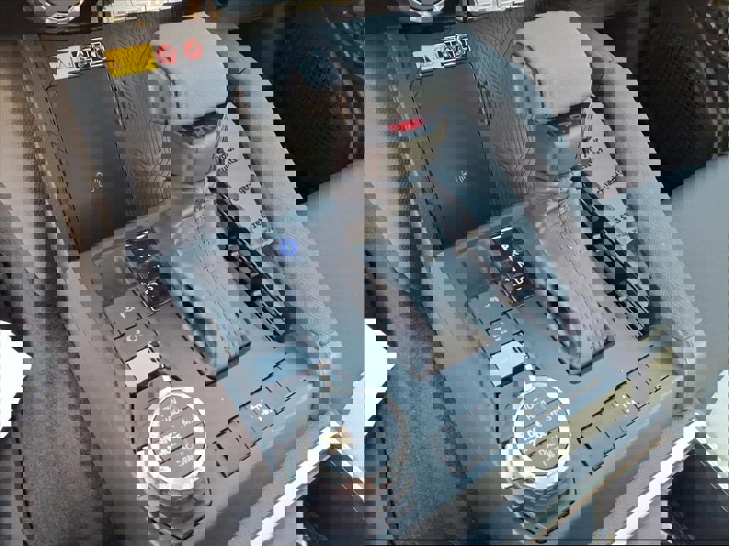 New 2025 Toyota Tacoma TRD Off-Road image 18