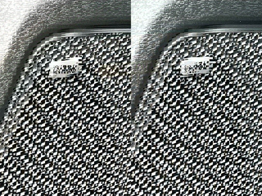 New 2025 Mitsubishi Outlander SE image 18