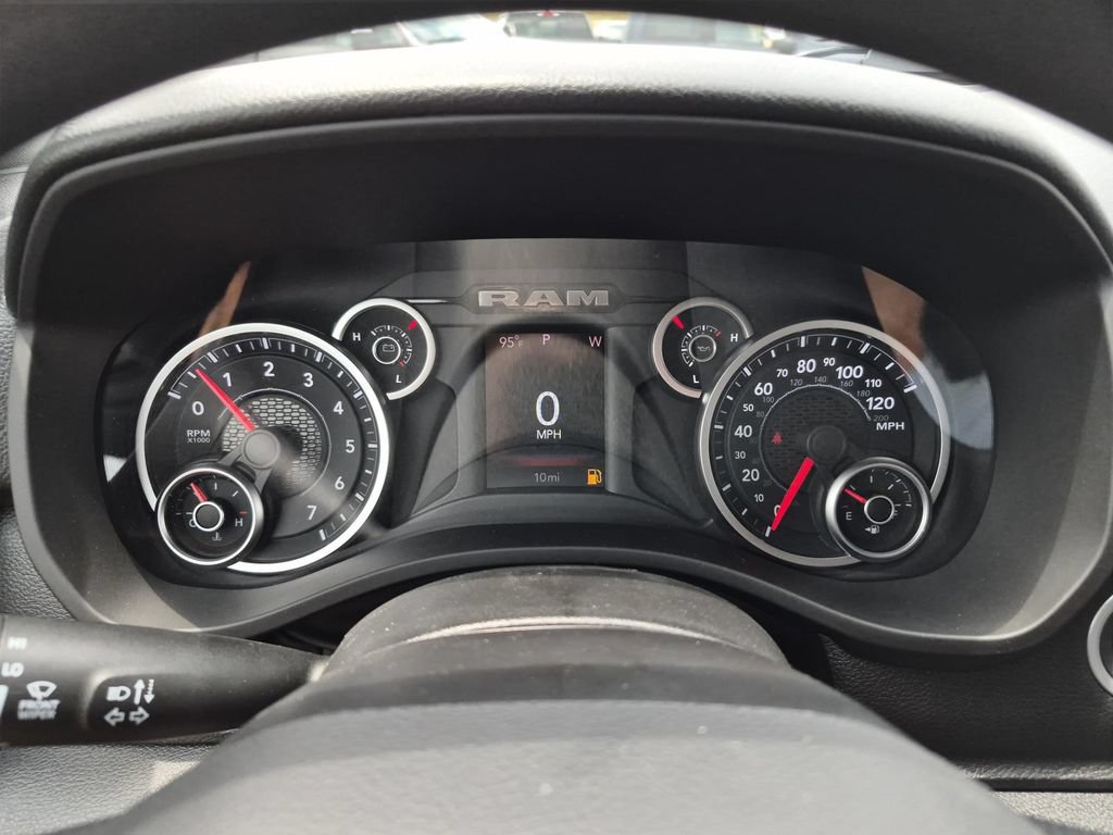 New 2026 RAM 1500 Tradesman AWD/4WD image 17
