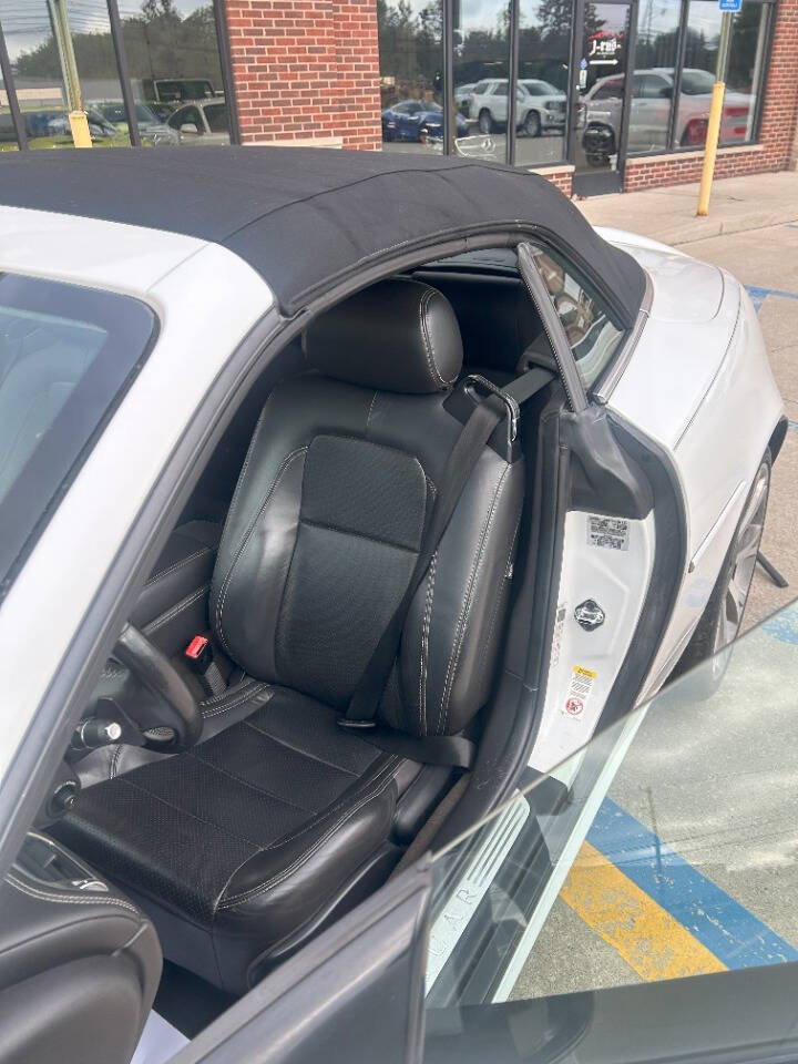 Used 2015 Jaguar XK Convertible image 31