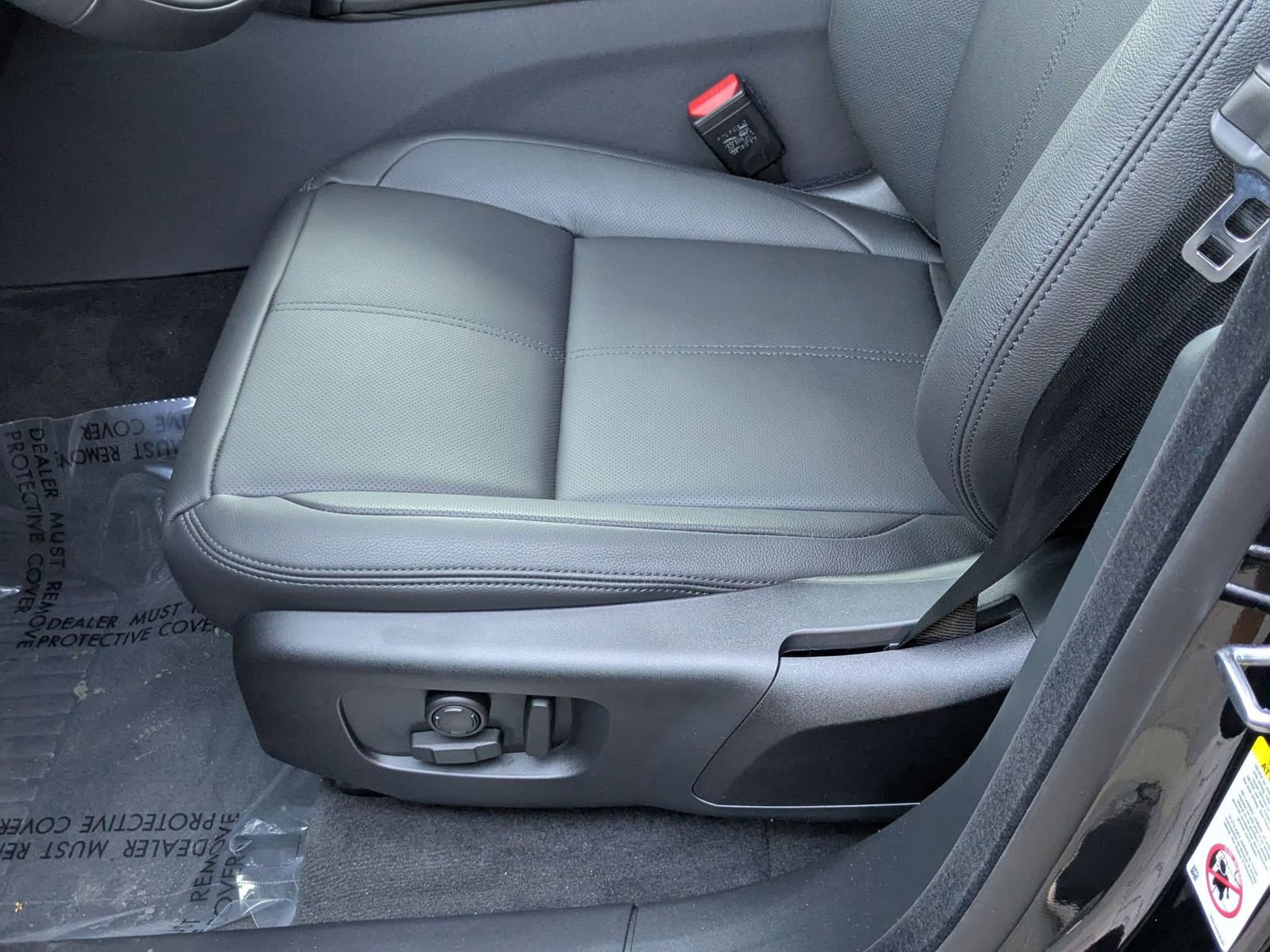 New 2026 Land Rover Range Rover Velar Dynamic SE image 4