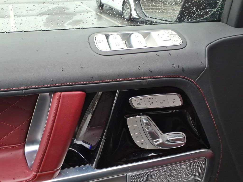 New 2025 Mercedes-Benz G 63 AMG 4MATIC image 11
