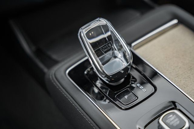 New 2026 Volvo XC90 B6 Plus w/ Protection Package Premier image 24