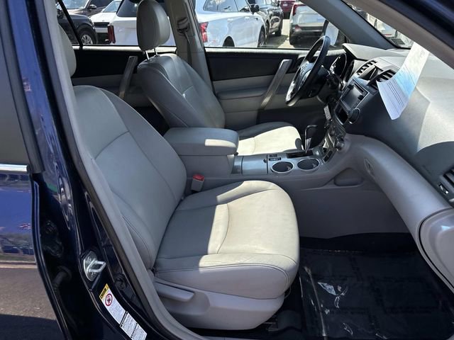 Used 2013 Toyota Highlander SE image 9