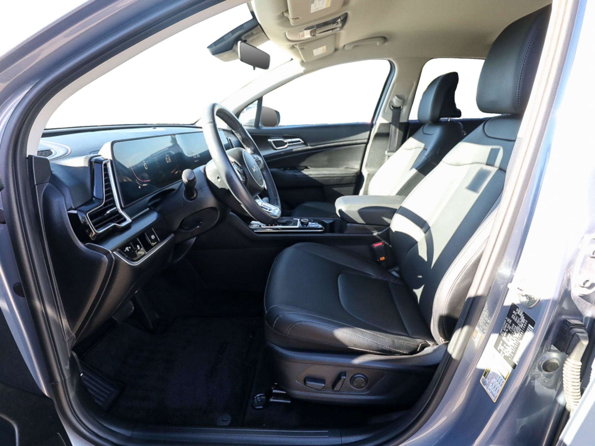 Certified 2024 Kia Sportage EX AWD/4WD image 12