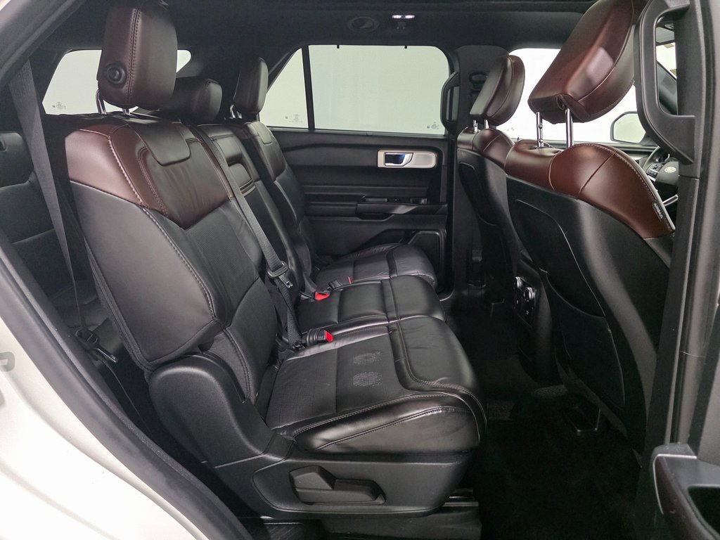 Used 2020 Ford Explorer Platinum image 26