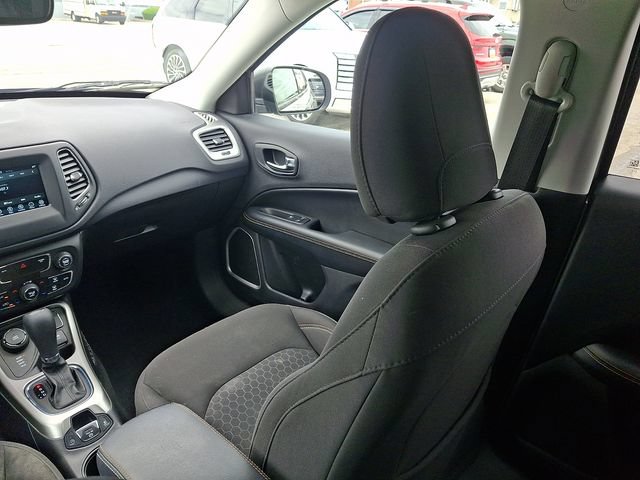 Used 2019 Jeep Compass Sport w/ Cold Weather Group AWD/4WD image 16