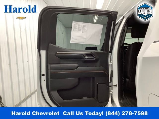 Used 2024 GMC Sierra 1500 AT4 w/ AT4 Preferred Package image 12