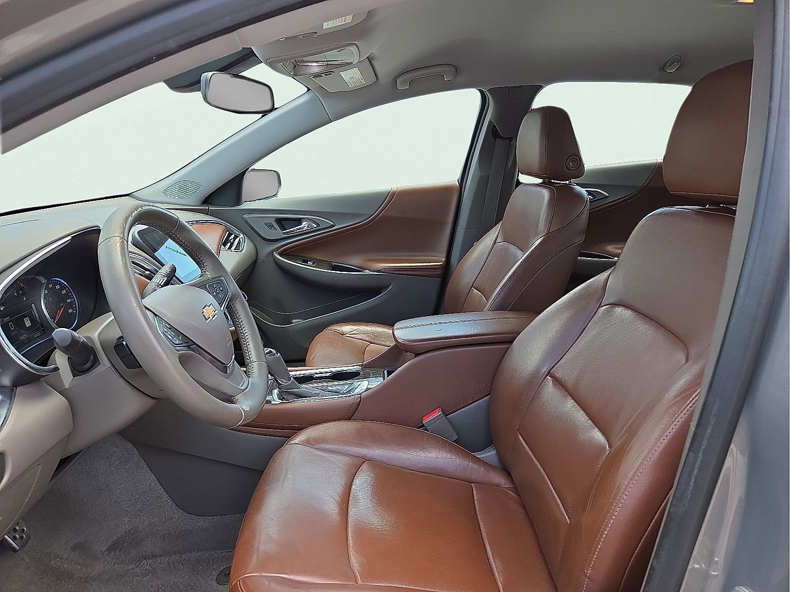 Used 2017 Chevrolet Malibu Premier FWD image 13